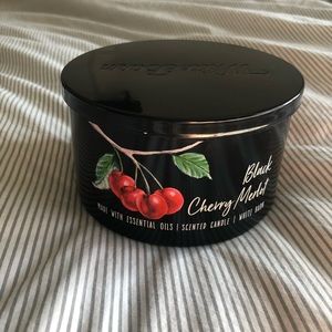 Bath and body works candle